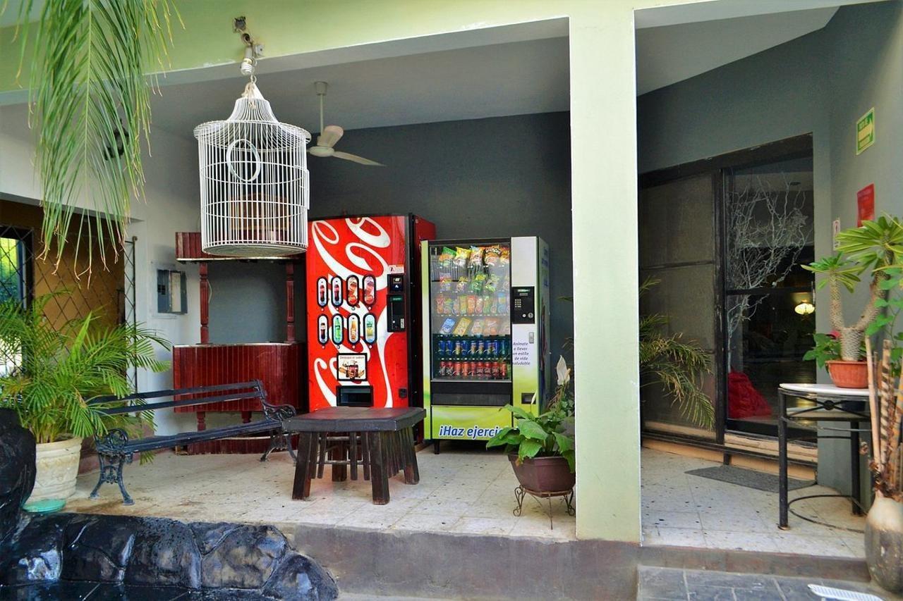 Hotel Laguna Inn Torreón Zewnętrze zdjęcie