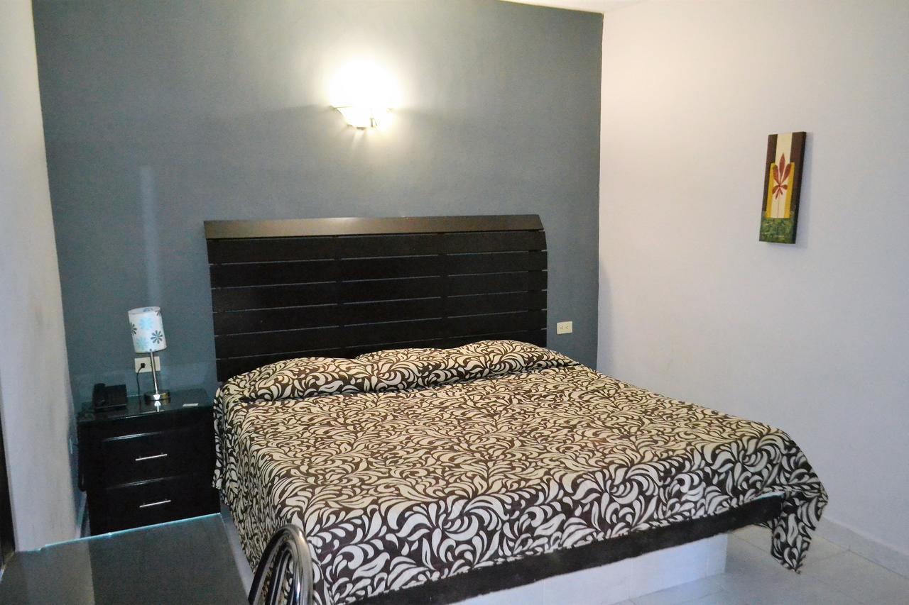 Hotel Laguna Inn Torreón Zewnętrze zdjęcie