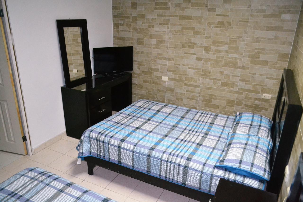 Hotel Laguna Inn Torreón Zewnętrze zdjęcie