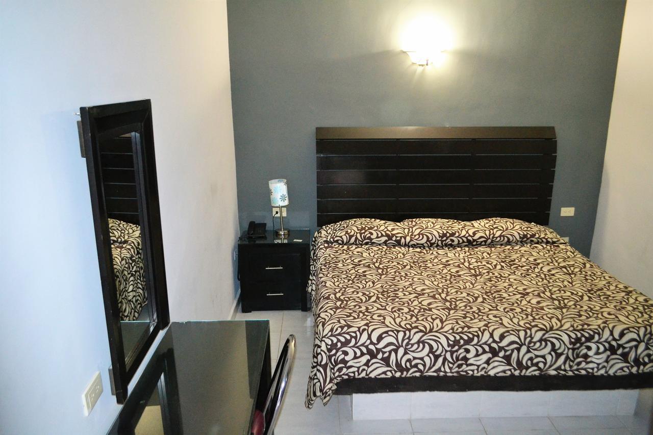 Hotel Laguna Inn Torreón Zewnętrze zdjęcie